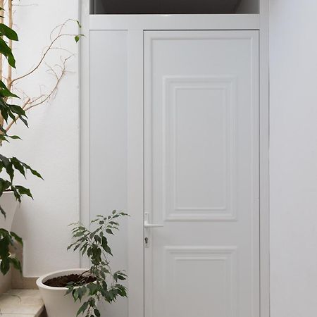 Theo Apartments Resmo Dış mekan fotoğraf